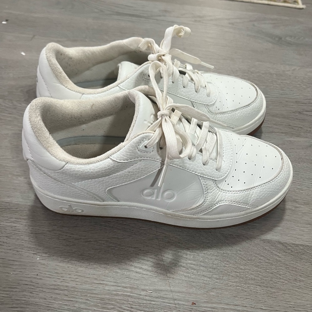 Alo sneakers